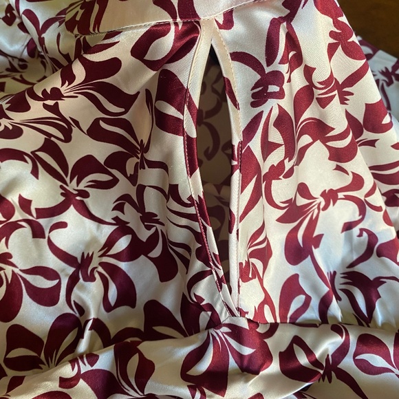 BCBGMaxAzria top short puff sleeve silky printed keyhole pullover Small - Picture 14 of 16